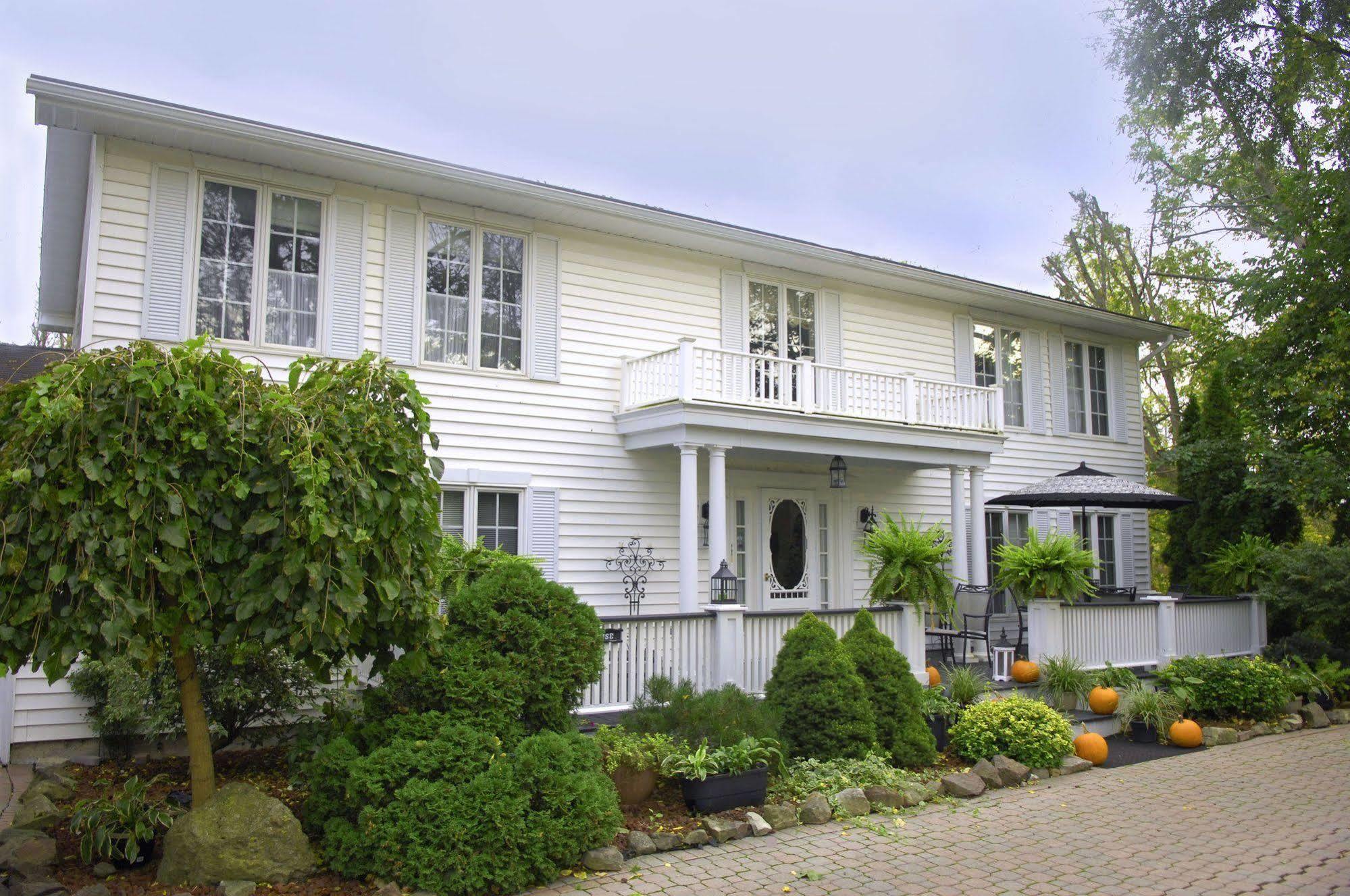 Butler Creek House Bed & Breakfast Niagara-on-the-Lake Exterior photo